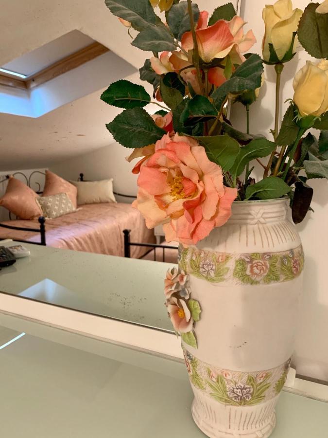 Sui Passi Di Francesco Hotel Valfabbrica Eksteriør billede