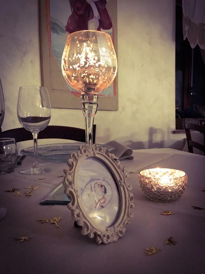Sui Passi Di Francesco Hotel Valfabbrica Eksteriør billede